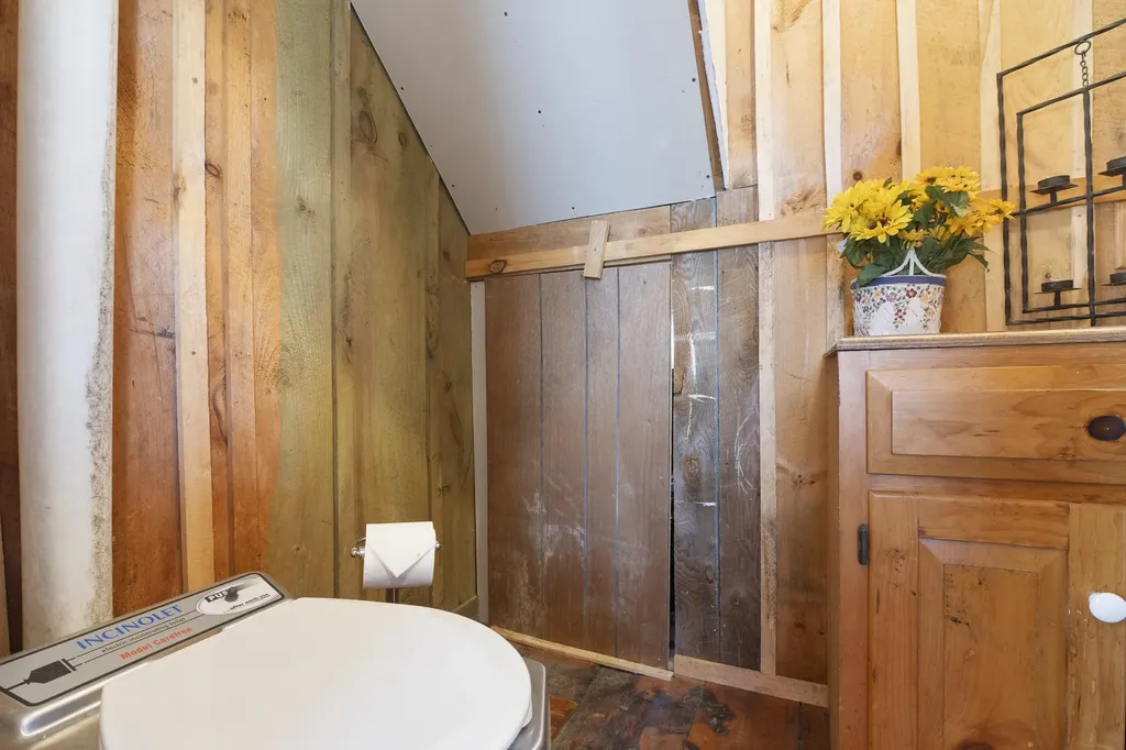 33 West River Street Londonderry VT 05155