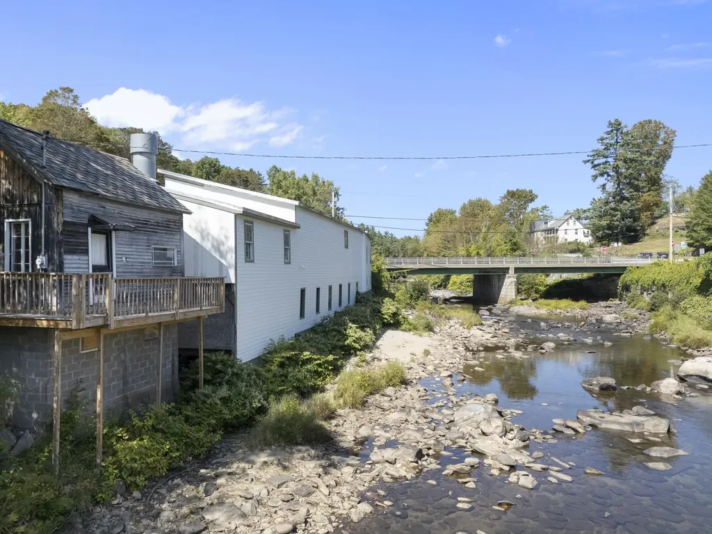 33 West River Street Londonderry VT 05155