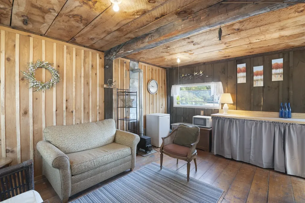 33 West River Street Londonderry VT 05155