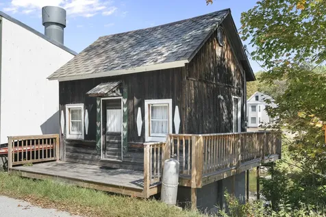 33 West River Street Londonderry VT 05155