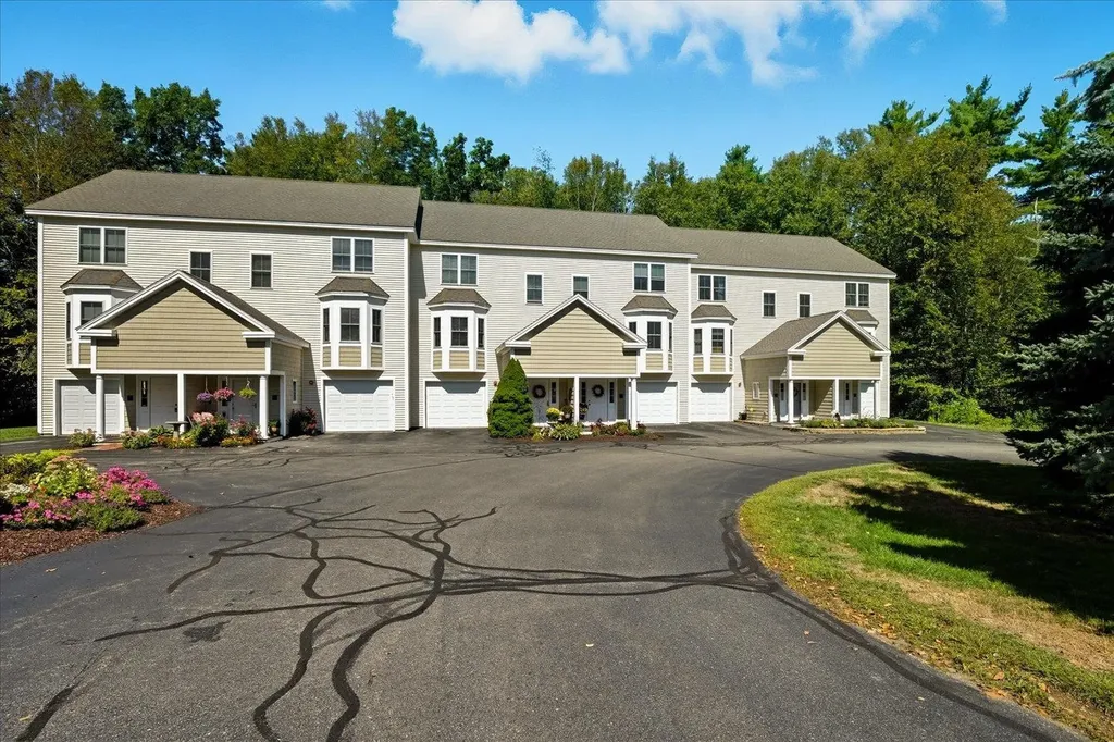 243 Drakeside Road Hampton NH 03842