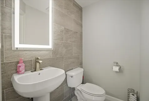 243 Drakeside Road Hampton NH 03842