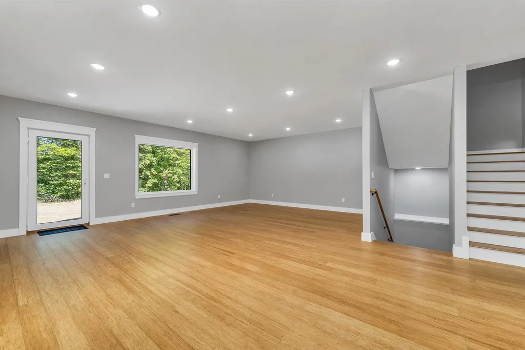 18 Woodland Grove Road Conway NH 03818