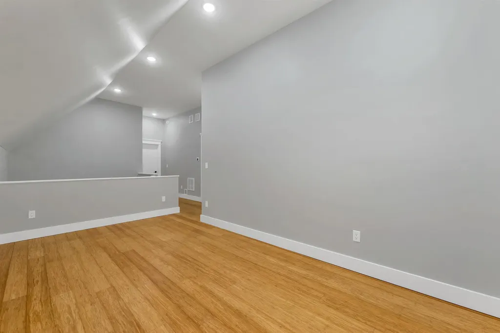 18 Woodland Grove Road Conway NH 03818