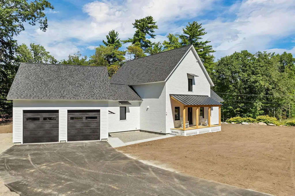 18 Woodland Grove Road Conway NH 03818