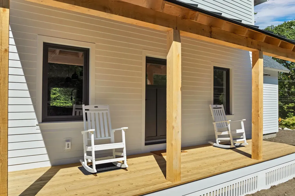 18 Woodland Grove Road Conway NH 03818