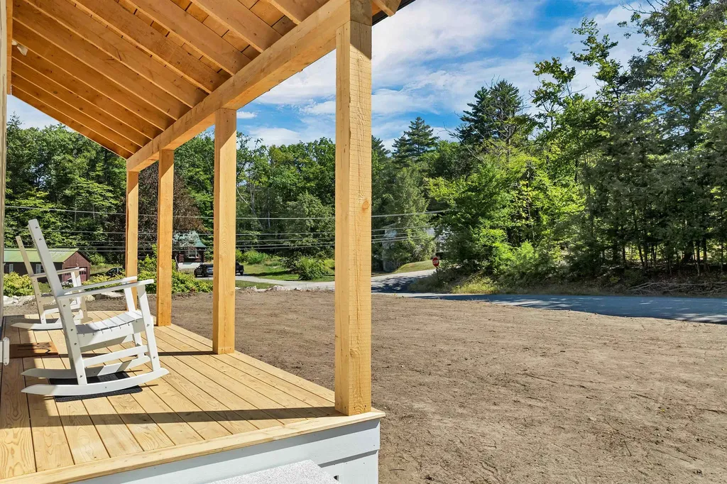 18 Woodland Grove Road Conway NH 03818