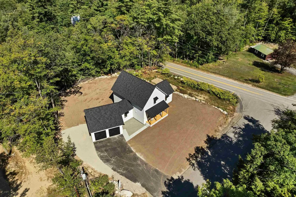 18 Woodland Grove Road Conway NH 03818
