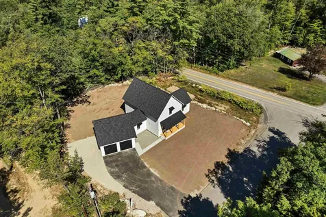 18 Woodland Grove Road Conway NH 03818