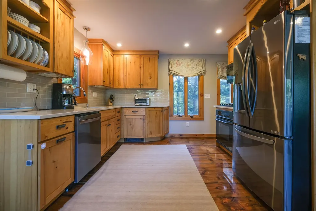 65 Red Bridge Road Ludlow VT 05149