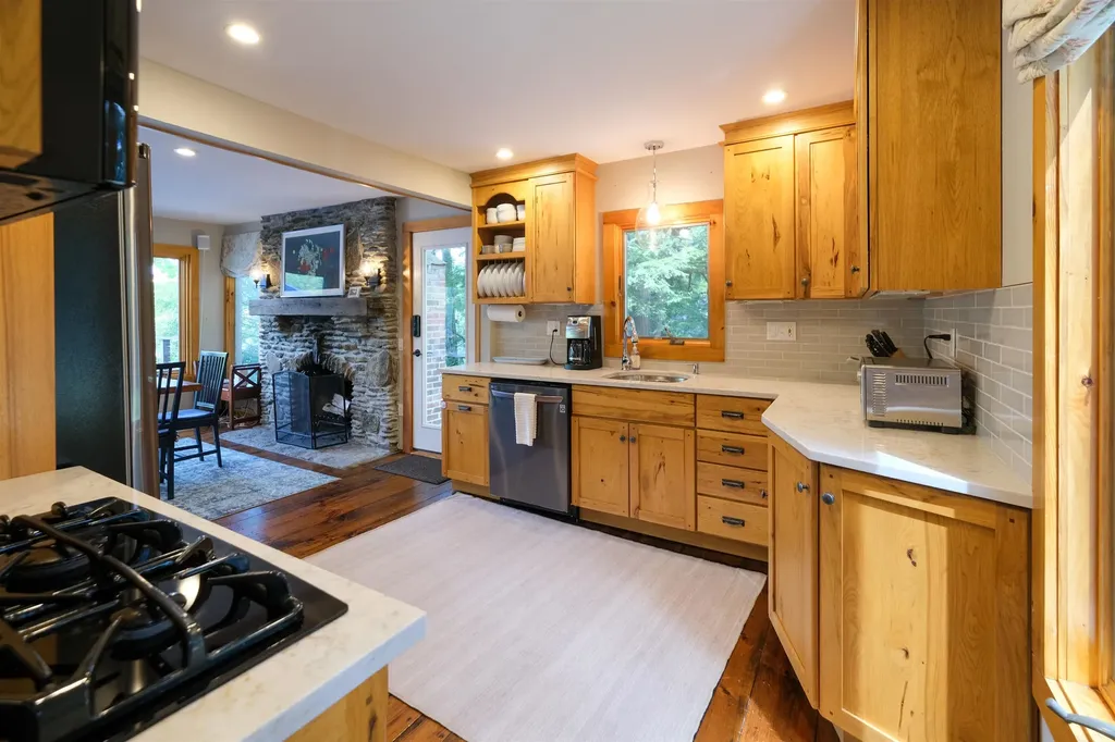 65 Red Bridge Road Ludlow VT 05149