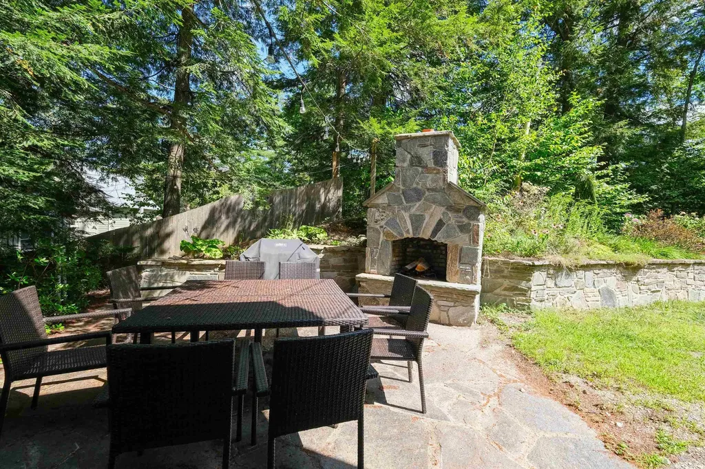 65 Red Bridge Road Ludlow VT 05149