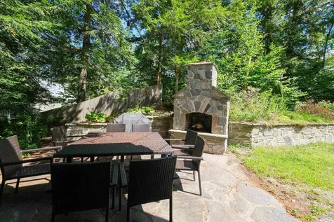 65 Red Bridge Road Ludlow VT 05149