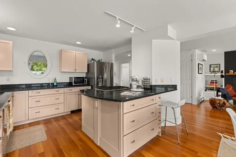 148 Whipple Road Kittery ME 03904