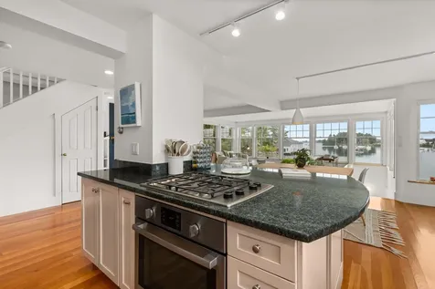 148 Whipple Road Kittery ME 03904