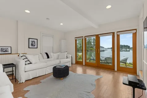 148 Whipple Road Kittery ME 03904