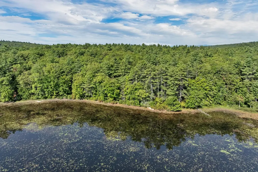00 Beach Pond Road Wolfeboro NH 03894