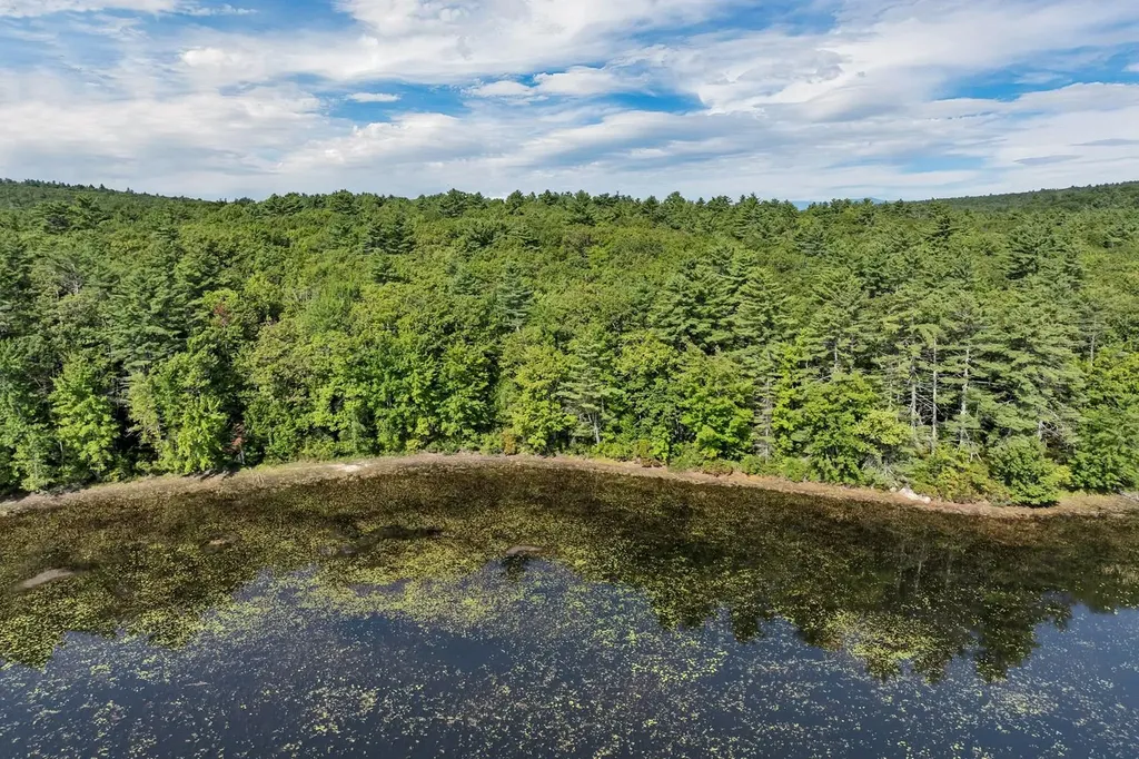 00 Beach Pond Road Wolfeboro NH 03894