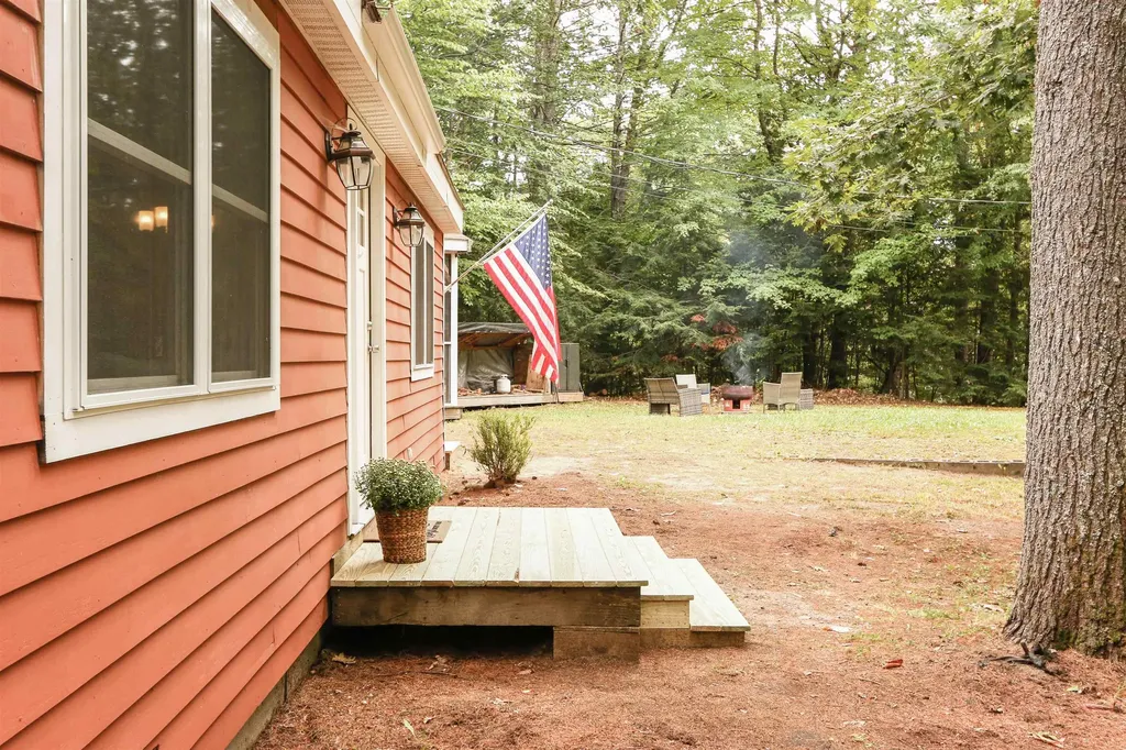 1 Jackson Lane Barnstead NH 03225
