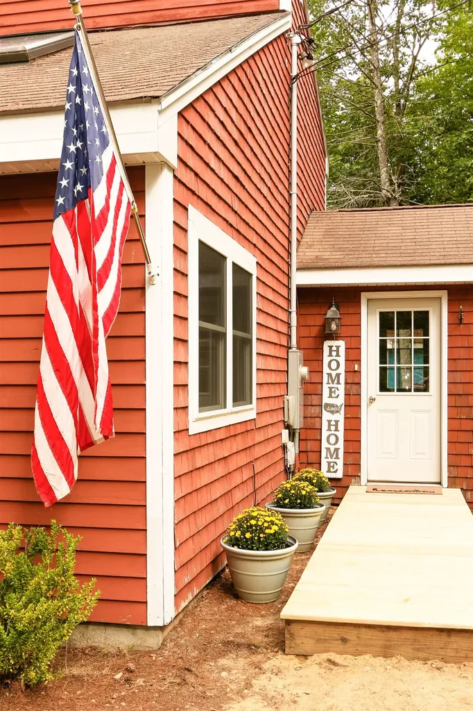1 Jackson Lane Barnstead NH 03225