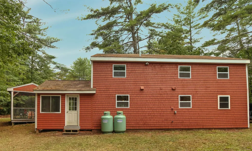 1 Jackson Lane Barnstead NH 03225