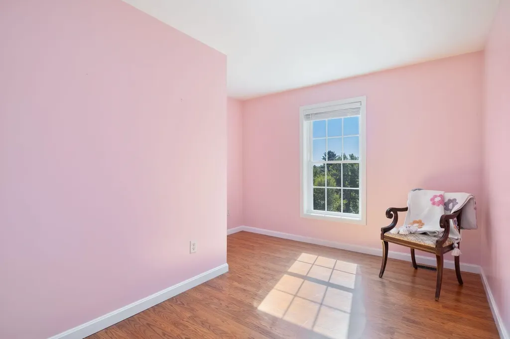 8 Sherman Drive Raymond NH 03077