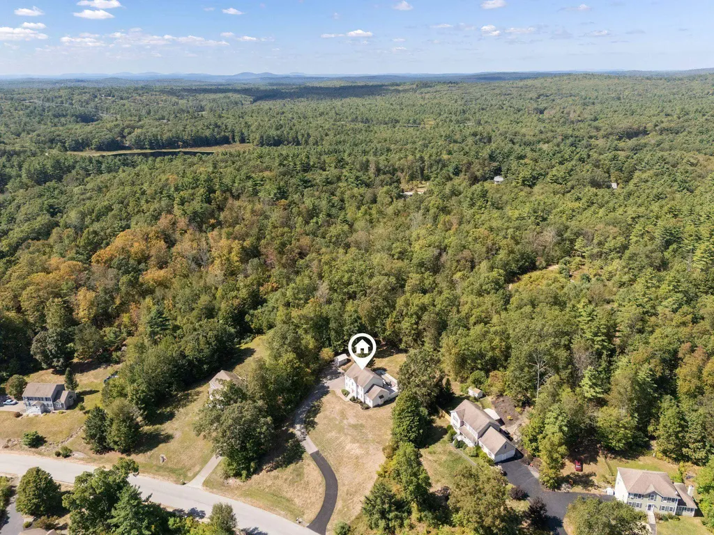 8 Sherman Drive Raymond NH 03077