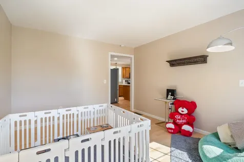 8 Sherman Drive Raymond NH 03077