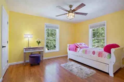 8 Sherman Drive Raymond NH 03077