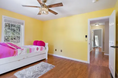 8 Sherman Drive Raymond NH 03077