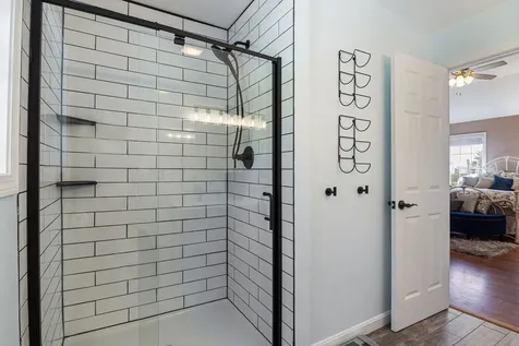 8 Sherman Drive Raymond NH 03077