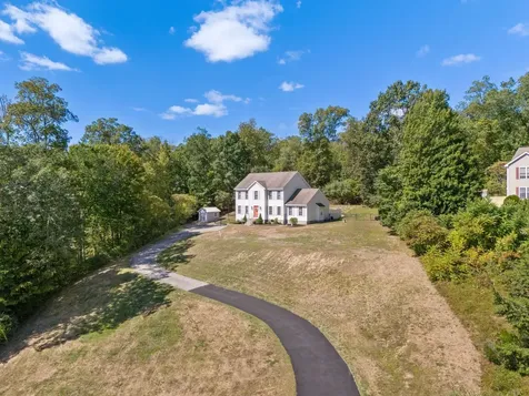 8 Sherman Drive Raymond NH 03077