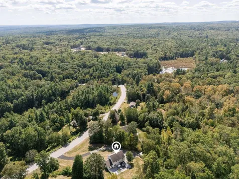 8 Sherman Drive Raymond NH 03077