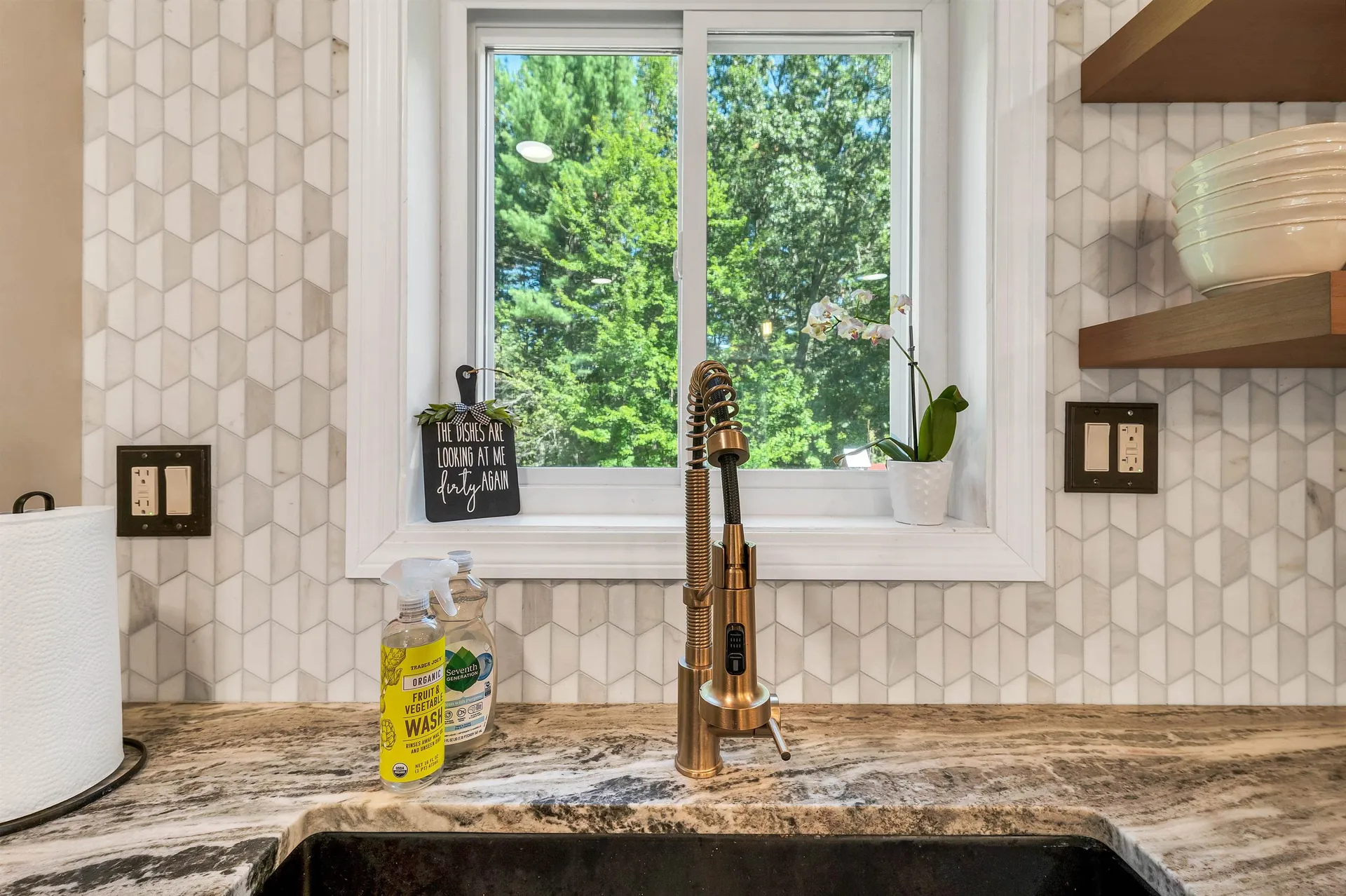 9 Cambridge Drive Merrimack NH 03054