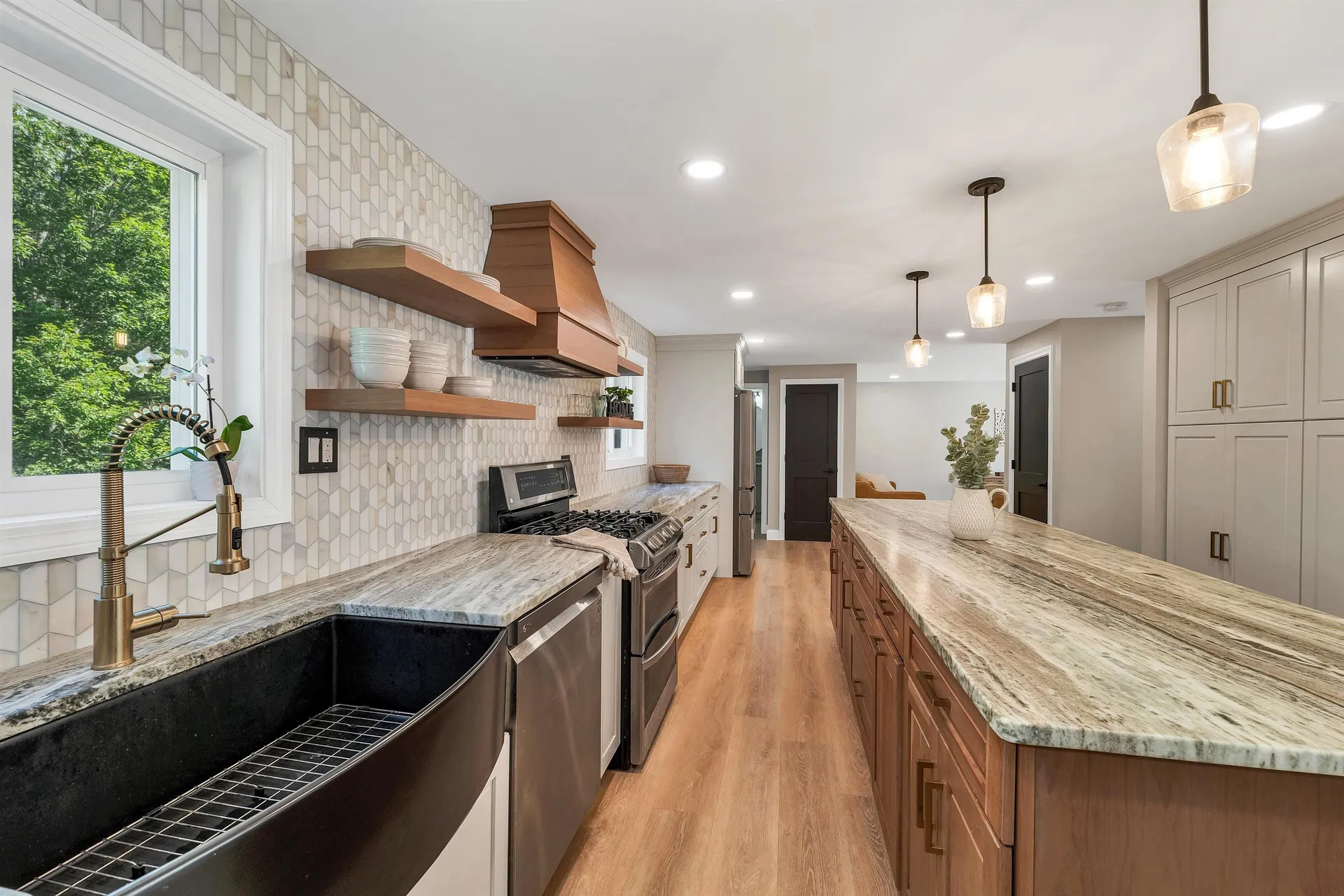 9 Cambridge Drive Merrimack NH 03054