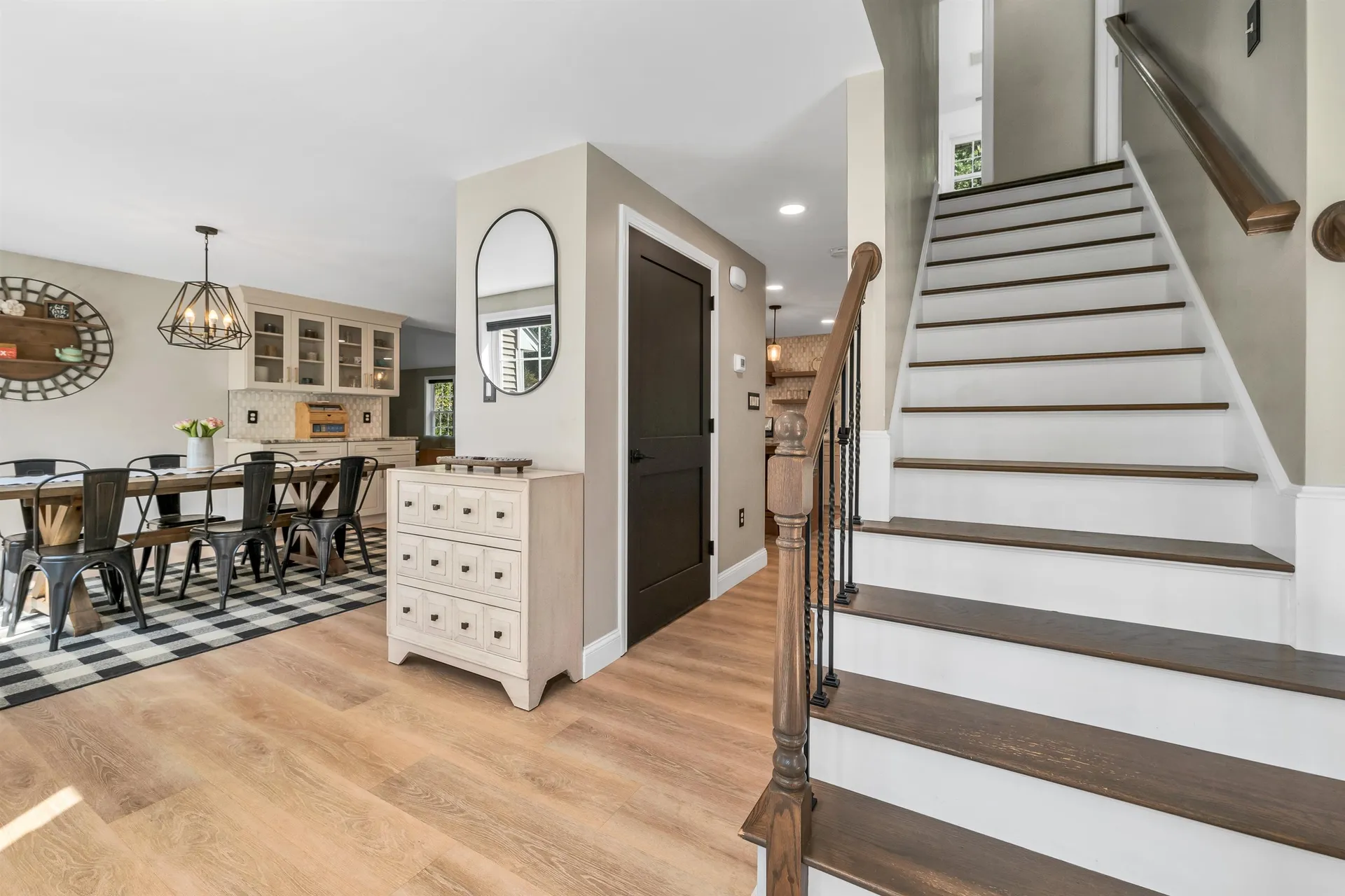 9 Cambridge Drive Merrimack NH 03054