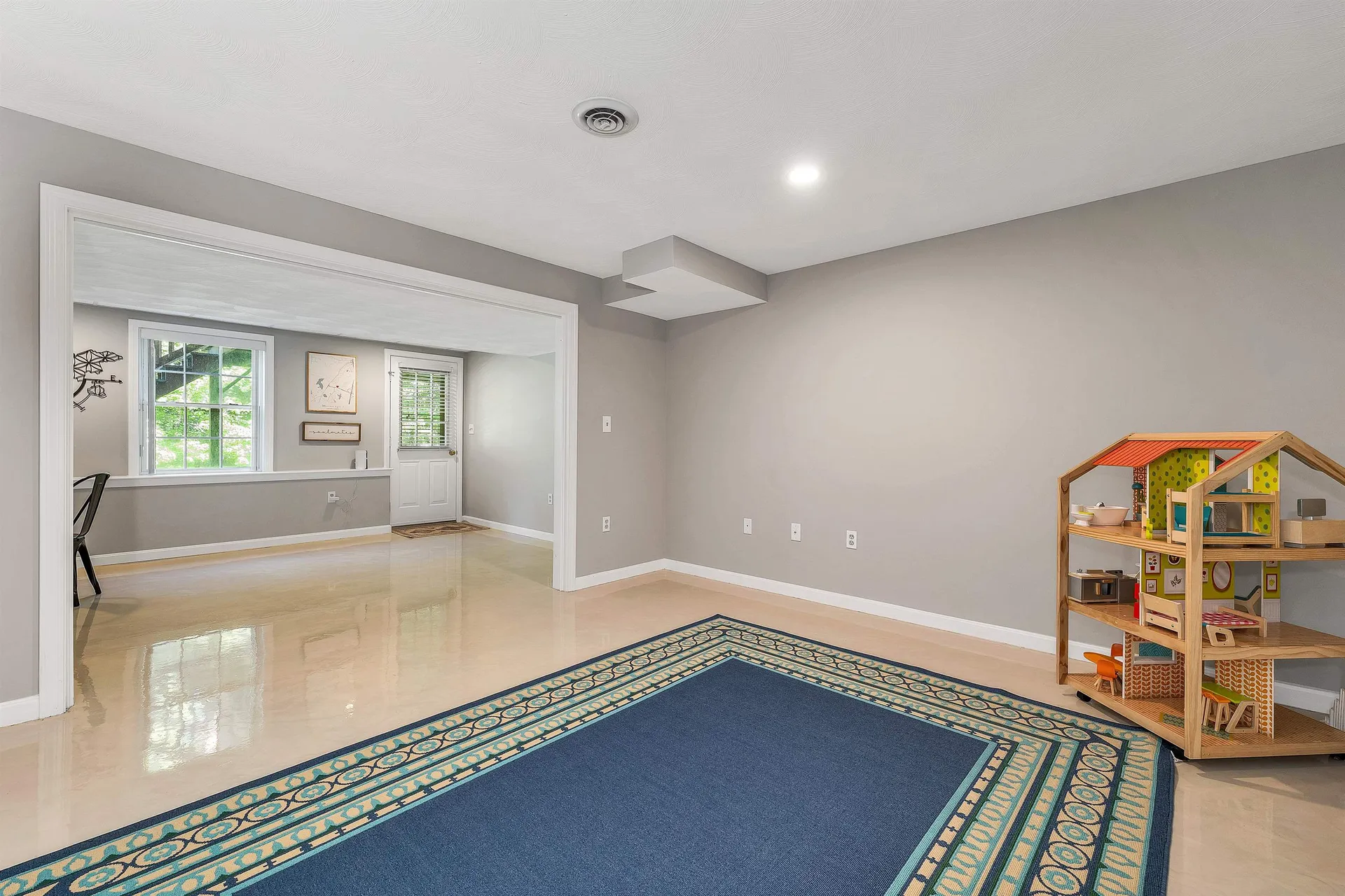 9 Cambridge Drive Merrimack NH 03054