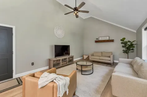 9 Cambridge Drive Merrimack NH 03054