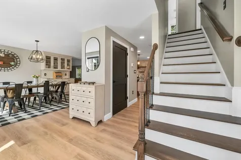 9 Cambridge Drive Merrimack NH 03054