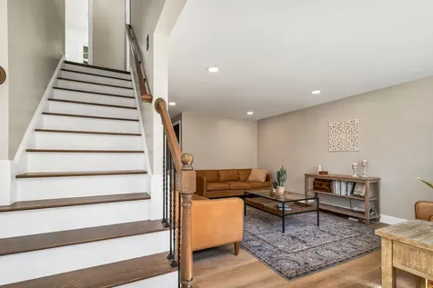 9 Cambridge Drive Merrimack NH 03054