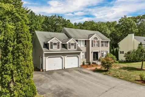 9 Cambridge Drive Merrimack NH 03054