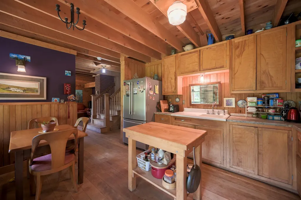 143 Biddle Road Lincoln VT 05443