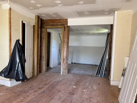 14-16 Meetinghouse Hill Road Sutton NH 03260