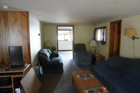 7 Little Island Park Pelham NH 03076