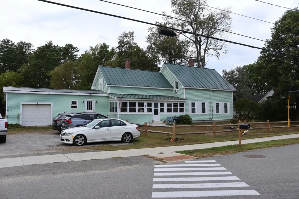 59 S Winchester Street Swanzey NH 03446