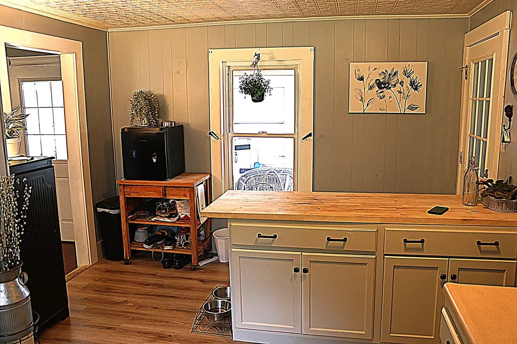 59 S Winchester Street Swanzey NH 03446