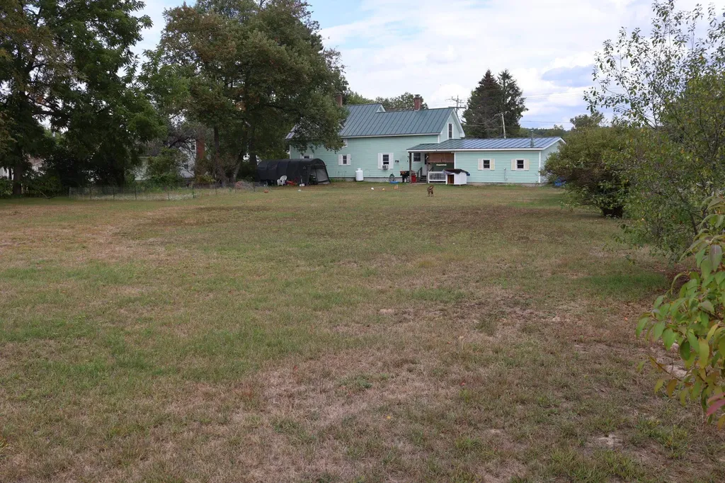 59 S Winchester Street Swanzey NH 03446