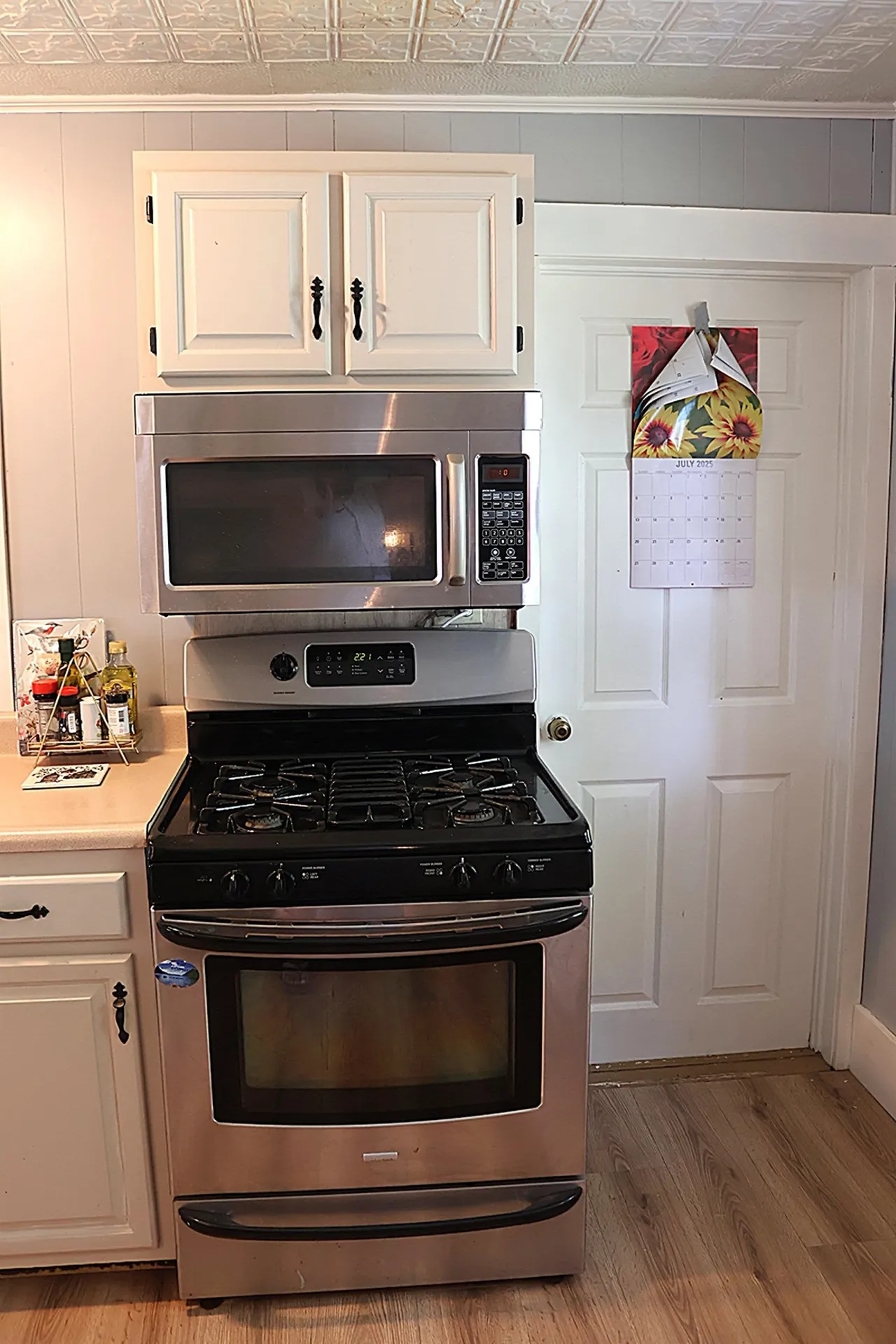 59 S Winchester Street Swanzey NH 03446