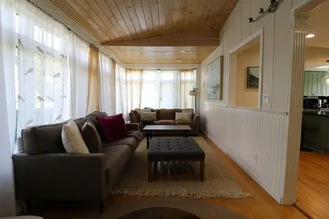 1952 Quechee Main Street Hartford VT 05059