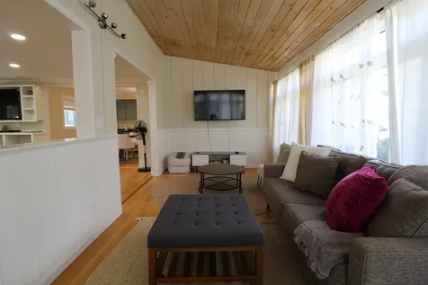 1952 Quechee Main Street Hartford VT 05059